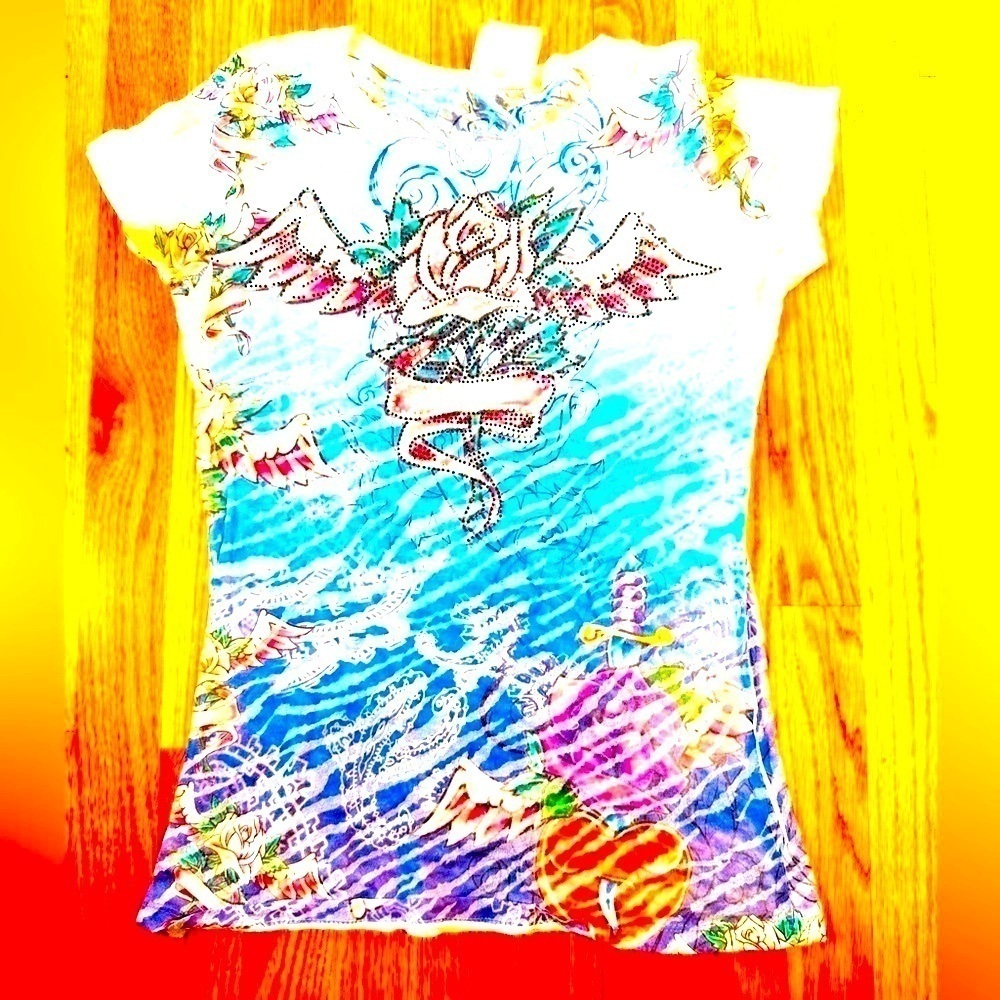 Vocal Rose and Wings graphic short sleeve t- shirt